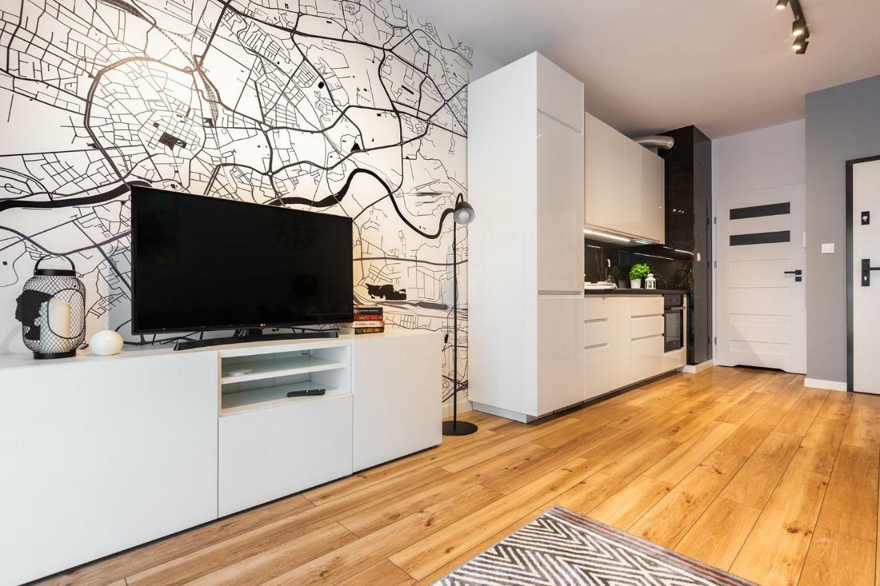 Novum Apartment With Parking クラクフ エクステリア 写真