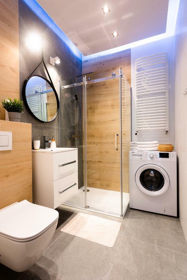 Novum Apartment With Parking クラクフ エクステリア 写真