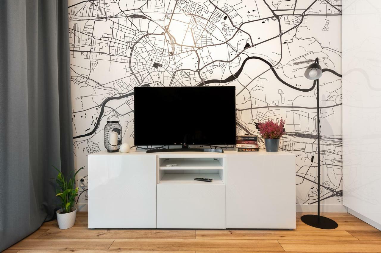 Novum Apartment With Parking クラクフ エクステリア 写真